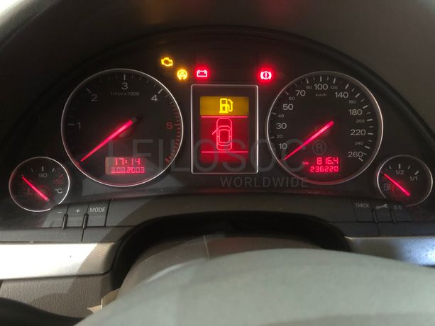 Audi A4 1.9 TDI · Ano 2004