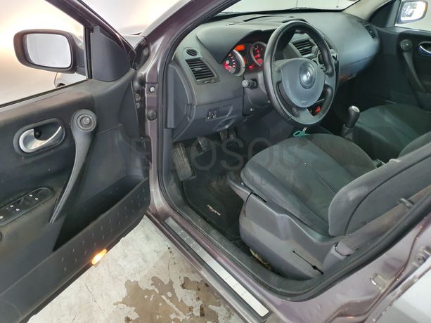 Renault Mégane 1.5DCI · Ano 2004