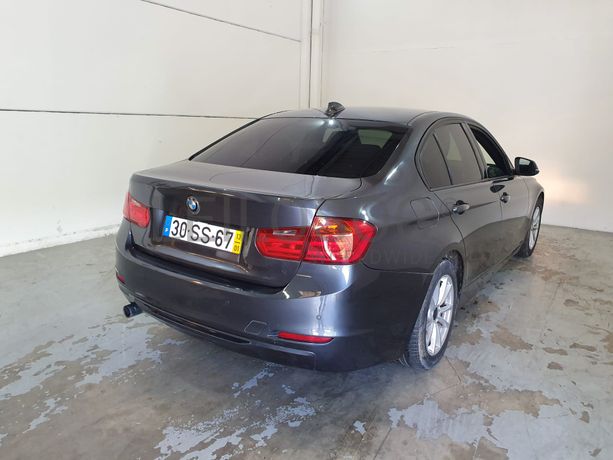 BMW 320D · Ano 2013