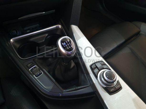 BMW 320D · Ano 2013