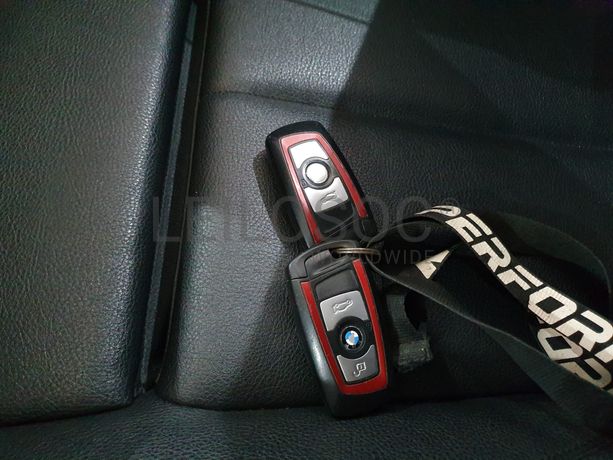 BMW 320D · Ano 2013