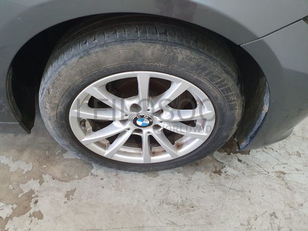 BMW 320D · Ano 2013