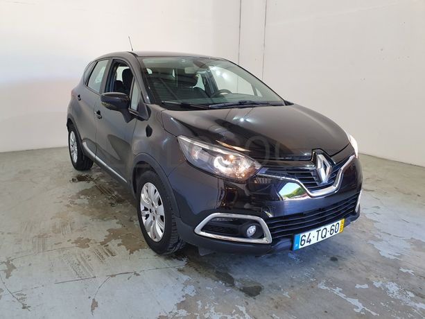 Renault Captur 1.5 DCI · Ano 2014