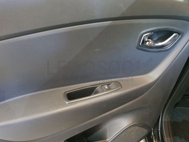 Renault Captur 1.5 DCI · Ano 2014