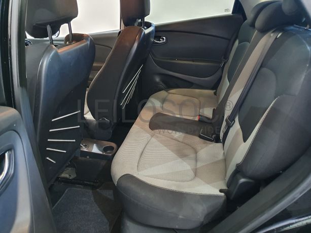 Renault Captur 1.5 DCI · Ano 2014