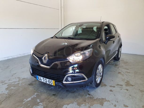 Renault Captur 1.5 DCI · Ano 2014