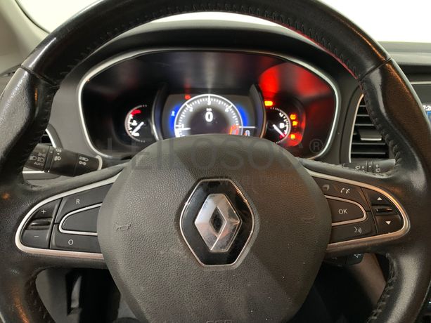 Renault Mégane 1.5 · Ano 2016