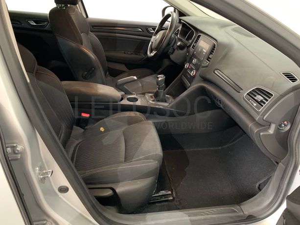 Renault Mégane 1.5 · Ano 2016