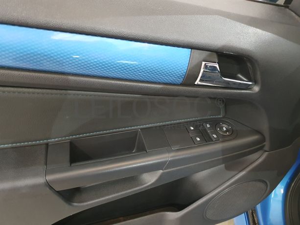 Opel Astra GTC · Ano 2010