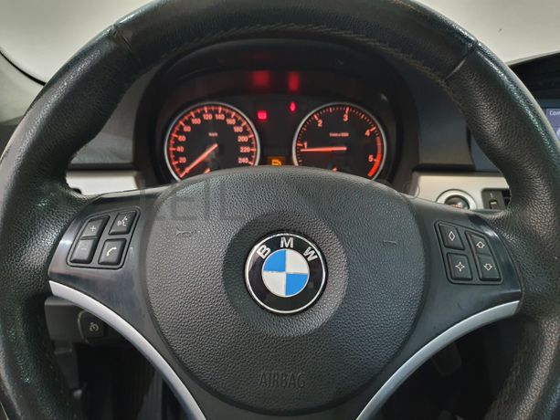BMW 318D · Ano 2008