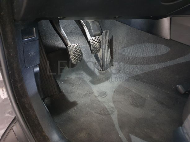 BMW 318D · Ano 2008