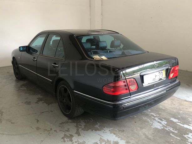 Mercedes-Benz E300 · Ano 1997
