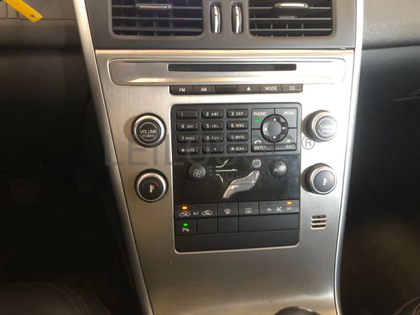 Volvo XC60 · Ano 2010