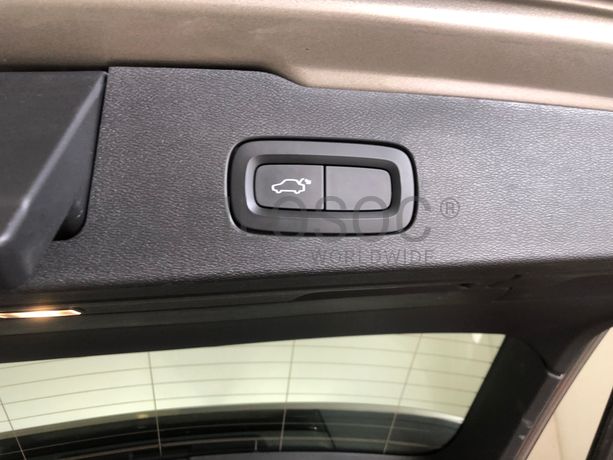 Volvo V60 2.0 T8 AWD TE Inscription · Ano 2019