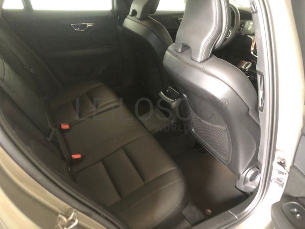 Volvo V60 2.0 T8 AWD TE Inscription · Ano 2019