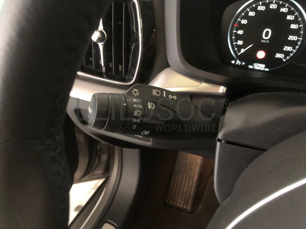 Volvo V60 2.0 T8 AWD TE Inscription · Ano 2019