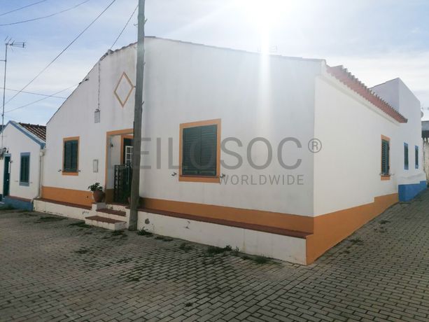 1/9 de Moradia + 1/4 de Arrecadação · Mértola, Beja