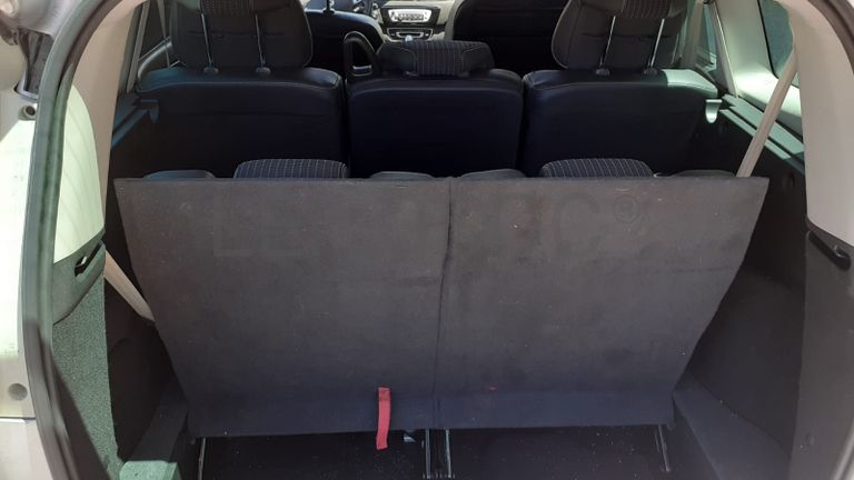 Renault Grand Scénic DCI · Ano 2013