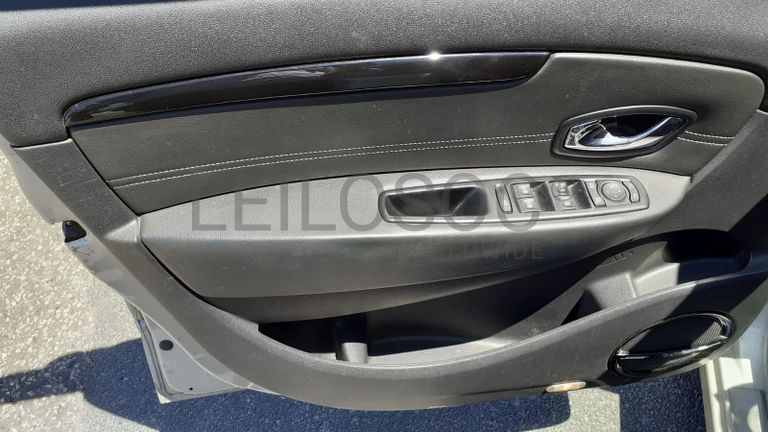 Renault Grand Scénic DCI · Ano 2013