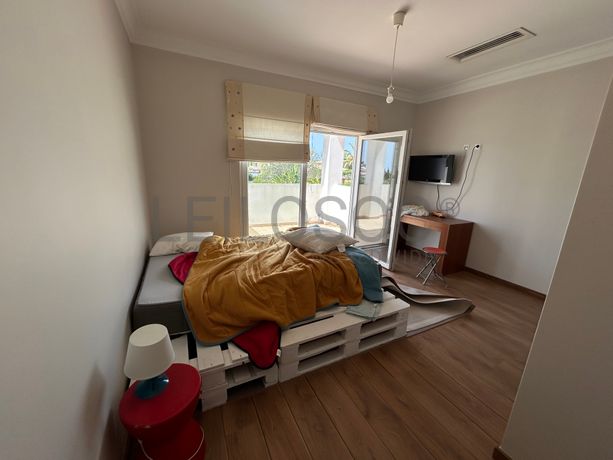 Moradia V4 c/ Piscina · Carvoeiro, Lagoa