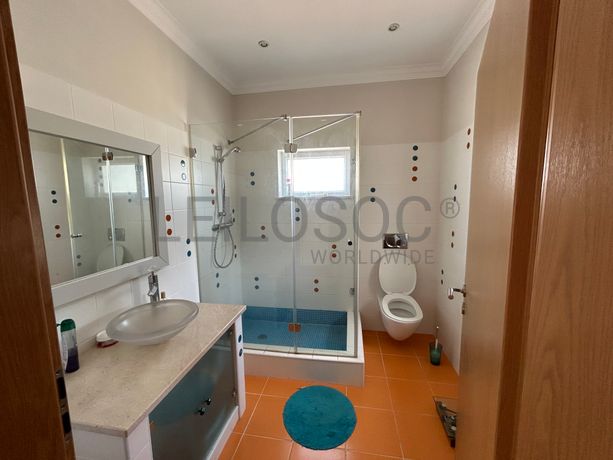 Moradia V4 c/ Piscina · Carvoeiro, Lagoa