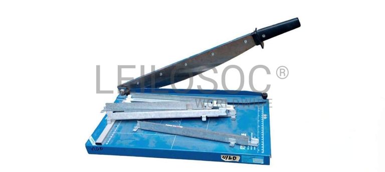 Meubles, imprimante, cartouche,  refrigerateur (salle 9)