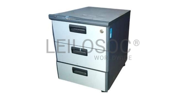 Meubles, imprimante, cartouche,  refrigerateur (salle 9)