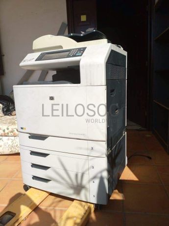 Meubles, imprimante, cartouche,  refrigerateur (salle 9)