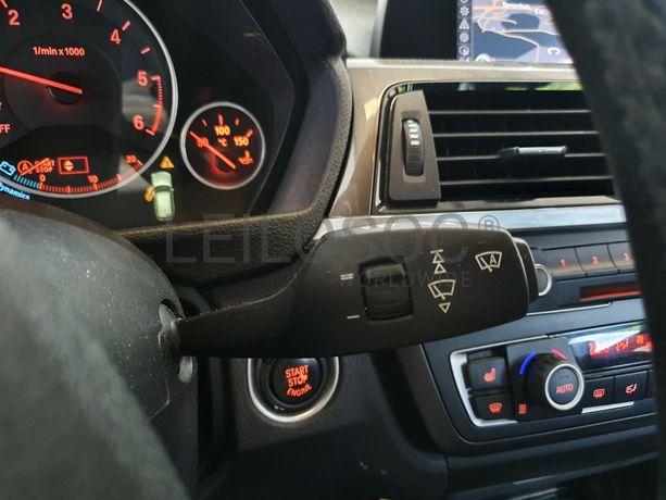 BMW 320D · Ano 2013