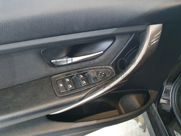 BMW 320D · Ano 2013