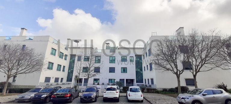 Apartamento T4 · Lugares de Garagem · Lumiar, Lisboa 