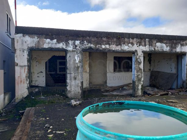 Moradia (Ruinas) · Santa Cruz das Flores, Açores