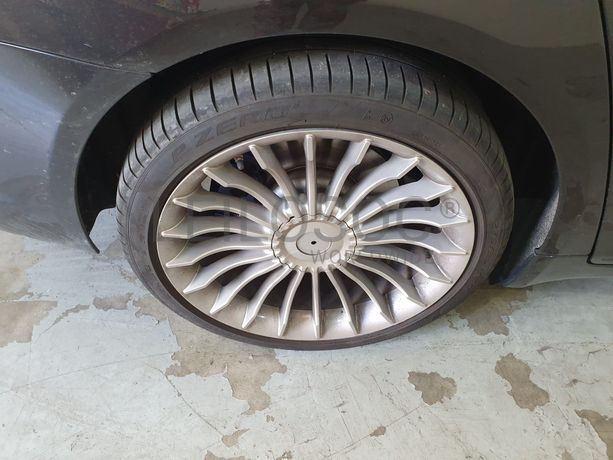 BMW 740D · Ano 2010