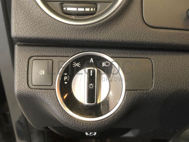 Mercedes-Benz AMG C250 CDI · Ano 2011