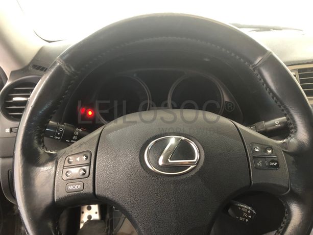 Lexus IS220D · Ano 2006