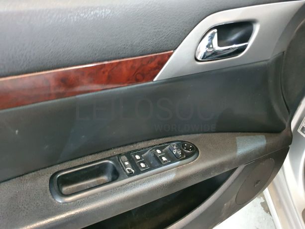 Peugeot 407 · Ano 2005