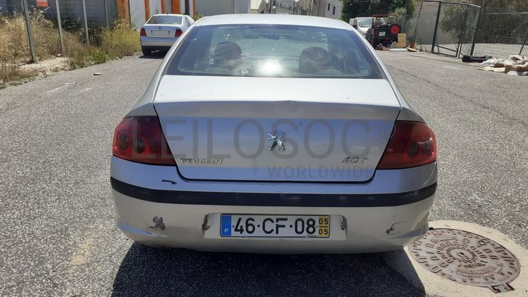 Peugeot 407
