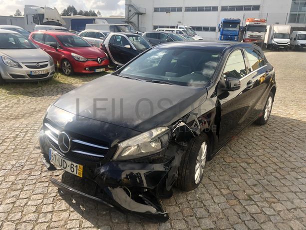 Mercedes-Benz A180 CDI · Ano 2014