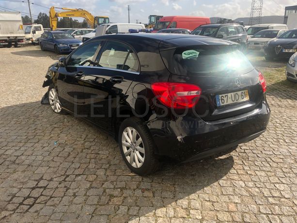 Mercedes-Benz A180 CDI · Ano 2014