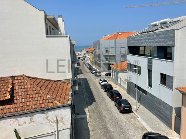Apartamento T2 Duplex · Espinho
