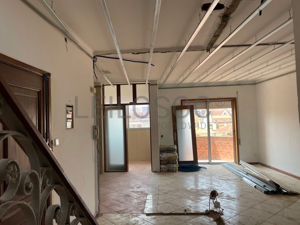 Apartamento T2 Duplex · Espinho