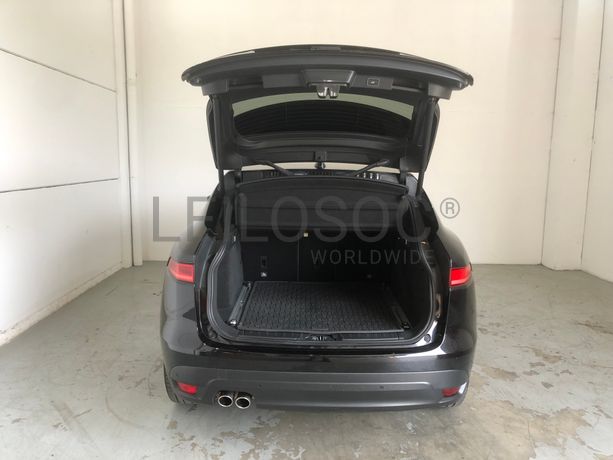 Jaguar F Pace 2.0 I4D · Ano 2016
