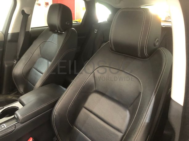 Jaguar F Pace 2.0 I4D · Ano 2016