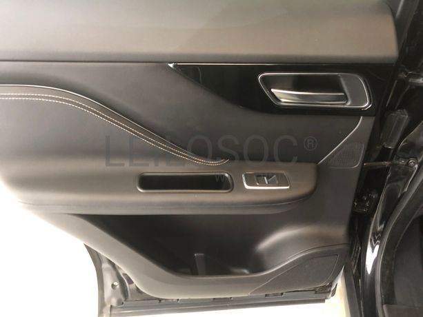 Jaguar F Pace 2.0 I4D · Ano 2016