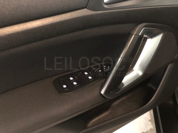 Peugeot 308 · Ano 2017