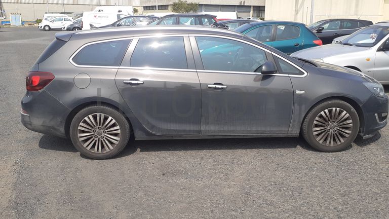 Opel Astra Cosmo Sports Tourer 1.7Cdti