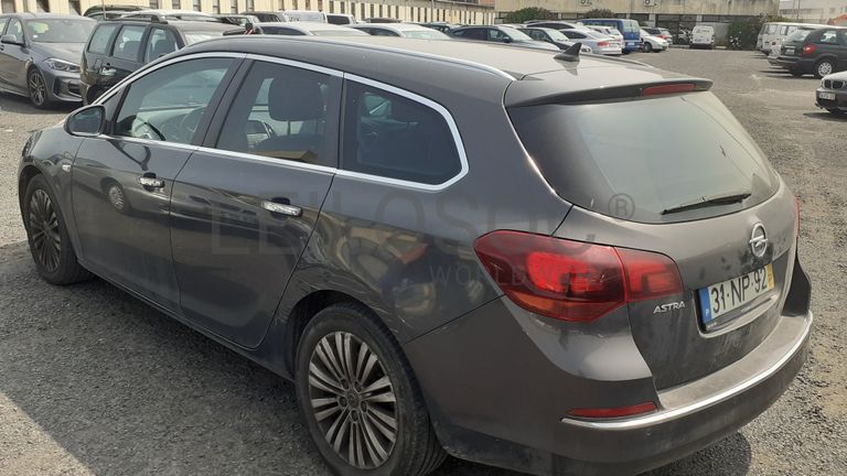 Opel Astra Cosmo Sports Tourer 1.7Cdti