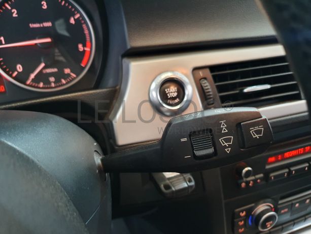 BMW 320D · Ano 2008