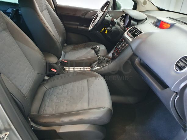 Opel Meriva · Ano 2012