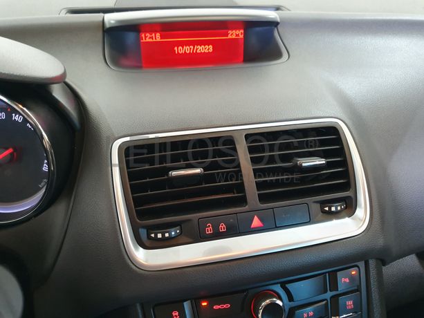 Opel Meriva · Ano 2012